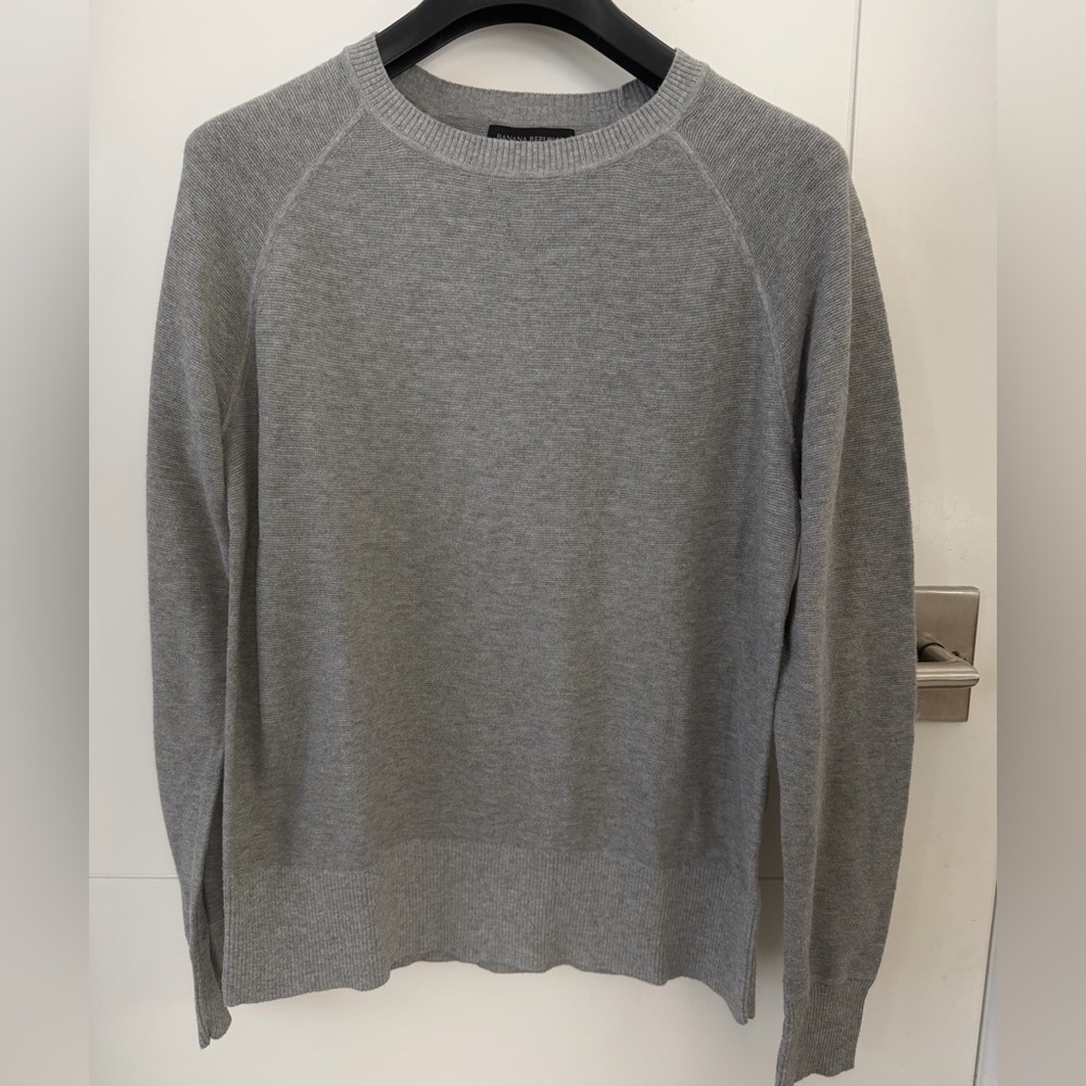 Banana Republic Grey Finely Knit Crewneck